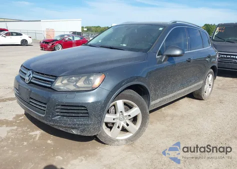 2013 Volkswagen Touareg Tdi Lux z USA, uszkodzony, nr VIN WVGEP9BP9DD007068